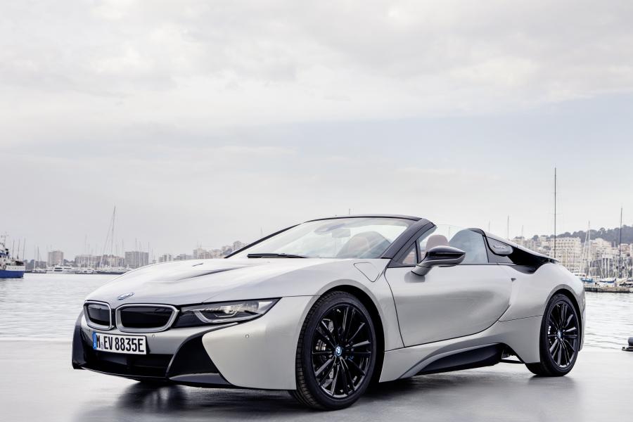  BMW i8 Roadster (I15) 2018 года  (WW) (фото 135 из 198)